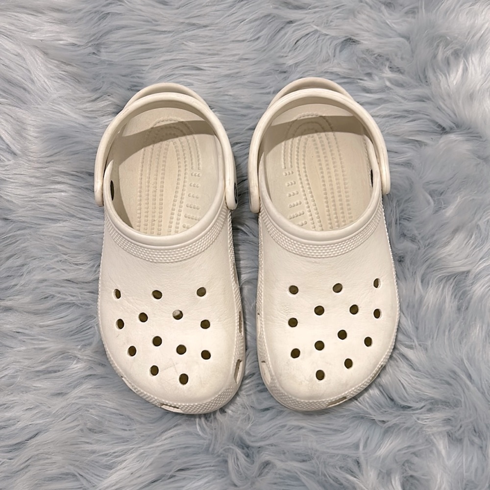 Crocs size 7 white